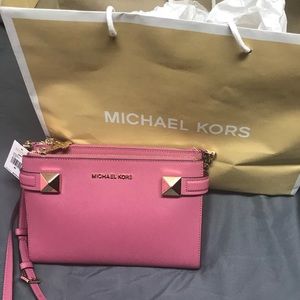 Michael kors crossbody bag